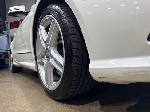 Used 2011 Mercedes-Benz E 550 Cabriolet image 98