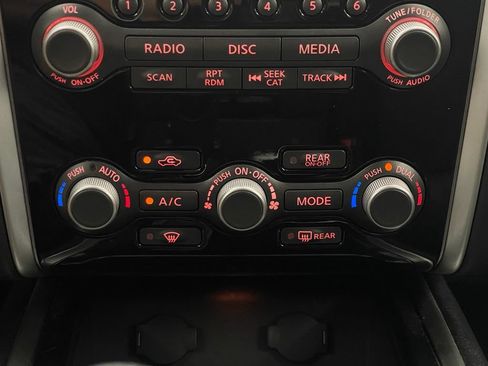 Used 2017 Nissan Pathfinder SV AWD/4WD image 24