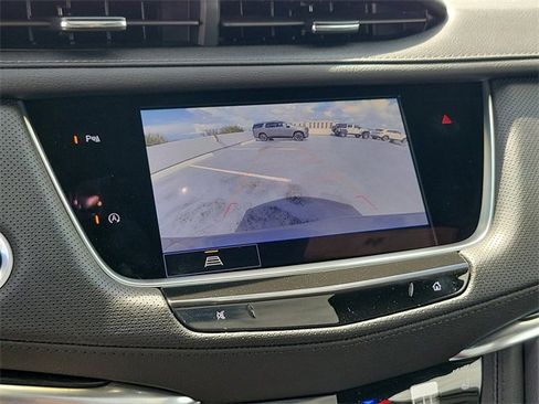 Certified 2024 Cadillac XT5 Premium Luxury w/ LPO, Premium Carpet Package image 15