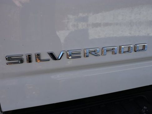 Used 2022 Chevrolet Silverado 2500 LT w/ Fleet Comfort Package image 6