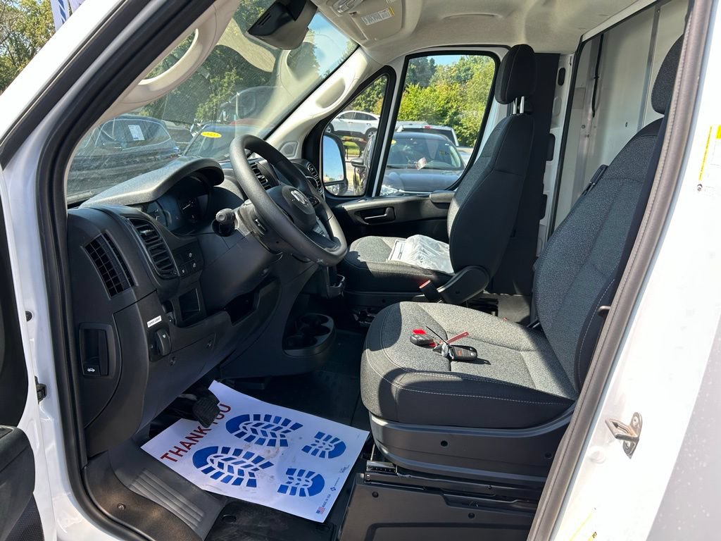 New 2025 RAM ProMaster 3500 w/ Convenience Group FWD image 14