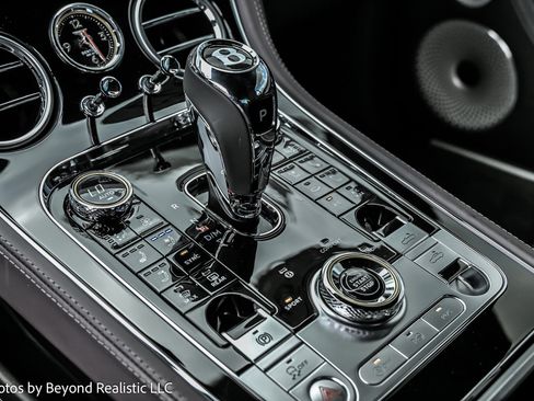 Used 2023 Bentley Continental GT V8 image 50