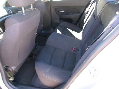 Used 2014 Chevrolet Cruze LT FWD image 6