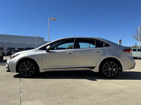 Certified 2025 Toyota Corolla SE image 2