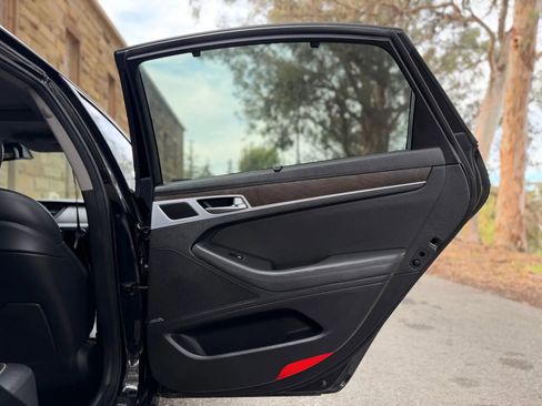 Used 2015 Hyundai Genesis 3.8 w/ Option Group 04 image 29