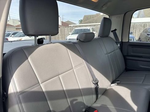 Used 2015 RAM 1500 Express image 12