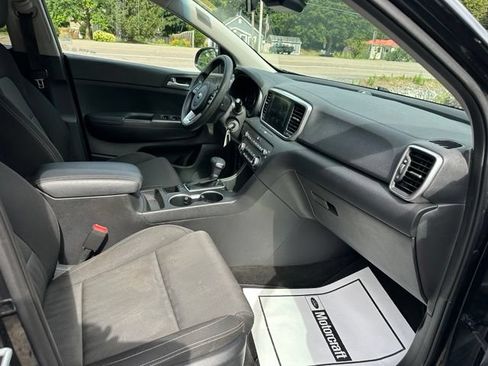 Used 2020 Kia Sportage LX AWD/4WD image 13