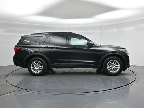 New 2026 Ford Explorer Active RWD image 26