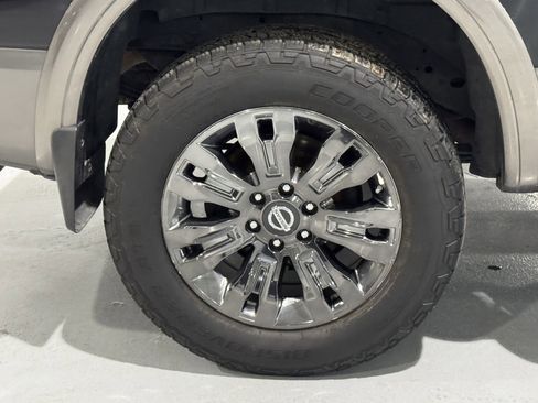 Used 2017 Nissan Titan Platinum Reserve image 41