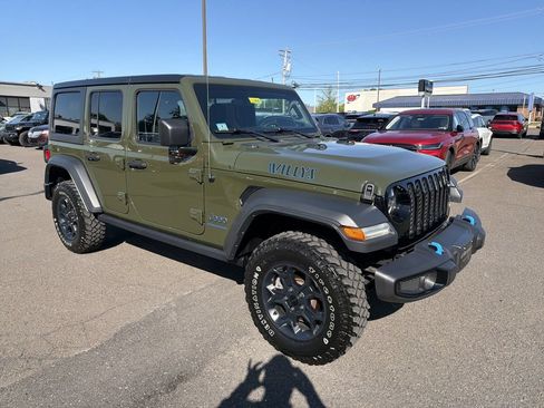 Used 2023 Jeep Wrangler Unlimited w/ Cold Weather Group AWD/4WD image 8