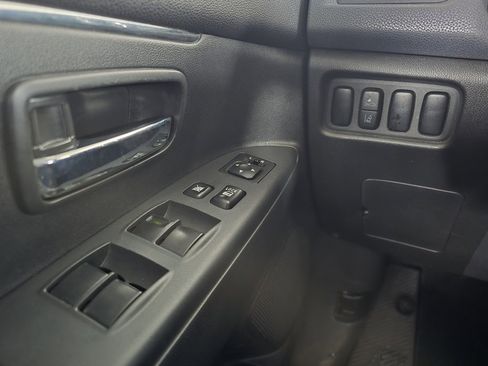 Used 2022 Mitsubishi Outlander Sport LE image 6