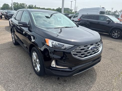 Used 2024 Ford Edge Titanium AWD/4WD image 6