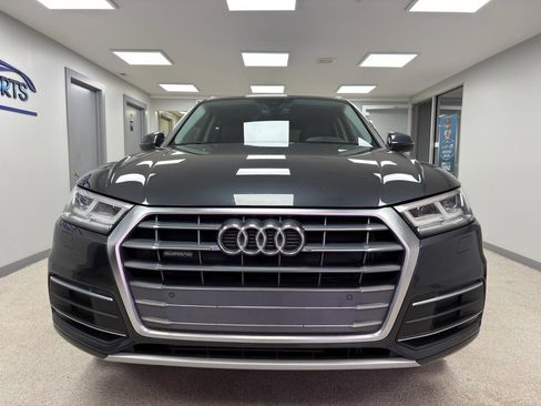 Used 2020 Audi Q5 2.0T Premium Plus w/ Premium Plus Package image 6