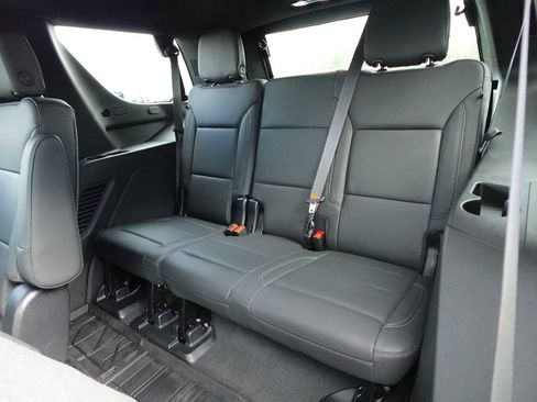 Used 2023 Chevrolet Tahoe LT w/ Luxury Package AWD/4WD image 27