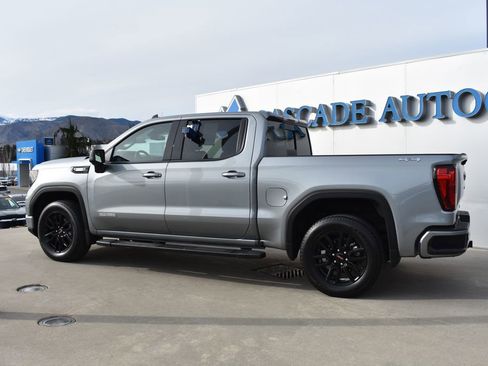 Used 2025 GMC Sierra 1500 Elevation w/ Elevation Premium Package image 6
