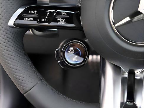 Certified 2025 Mercedes-Benz GLC 43 AMG GLC 43 AMG image 81