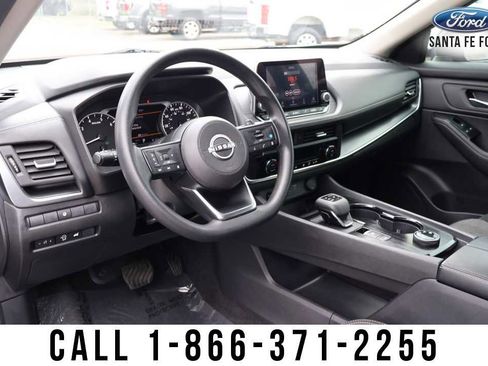 Used 2024 Nissan Rogue SV image 8