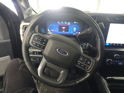 Used 2023 Ford F250 Lariat w/ Lariat Ultimate Package AWD/4WD image 10