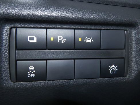 Certified 2025 Nissan Versa S w/ Trunk Package FWD image 18