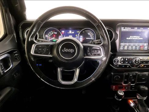 Used 2021 Jeep Wrangler Unlimited Rubicon 4xe w/ Cold Weather Group AWD/4WD image 8