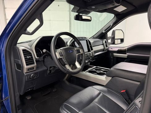 Used 2022 Ford F250 Lariat w/ Tremor Off-Road Package image 12