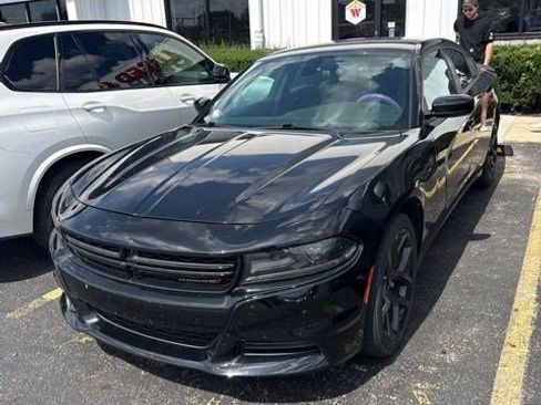 Used 2021 Dodge Charger SXT w/ Blacktop Package RWD image 1