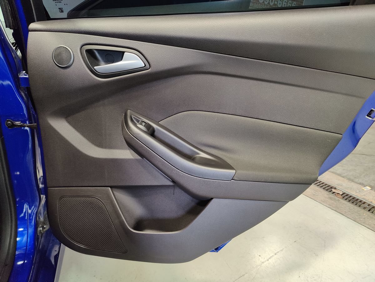 Used 2014 Ford Focus ST w/ Equipment Group 202A FWD image 10