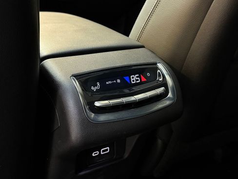 Certified 2023 Cadillac XT6 Luxury image 40