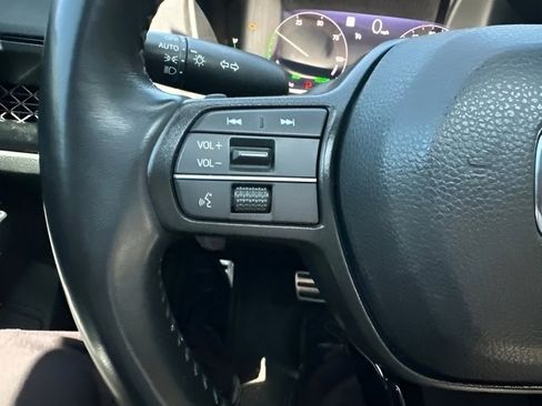 Used 2023 Honda Accord Sport image 15