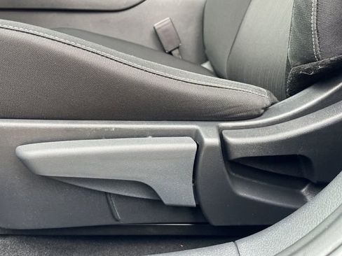 Used 2025 Nissan Sentra SV FWD image 24