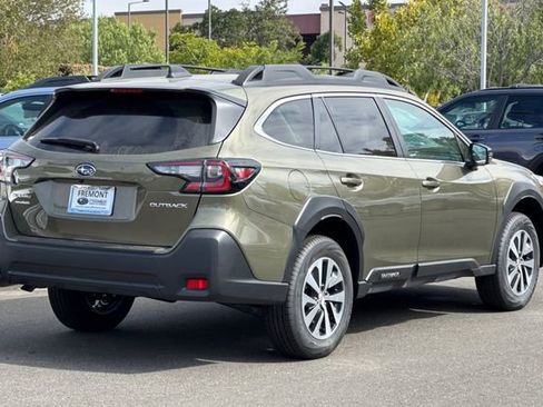 Used 2025 Subaru Outback Premium w/ Popular Package #1 image 4