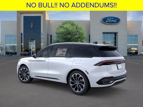 New 2026 Lincoln Nautilus Reserve image 5