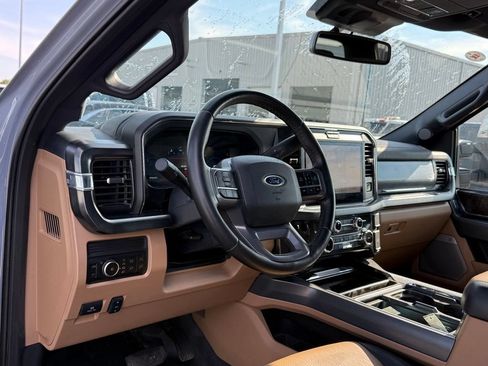 Used 2025 Ford F350 Lariat w/ Chrome Package AWD/4WD image 4