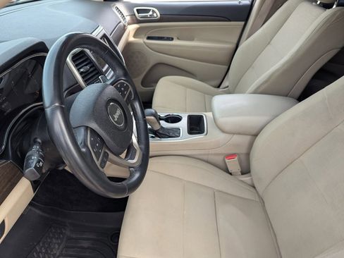Used 2016 Jeep Grand Cherokee Laredo image 23