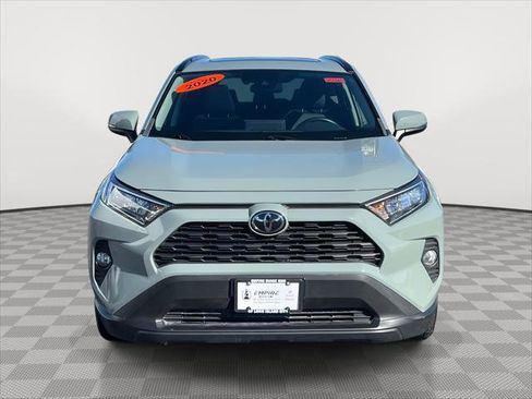 Used 2020 Toyota RAV4 XLE w/ Convenience Package image 2