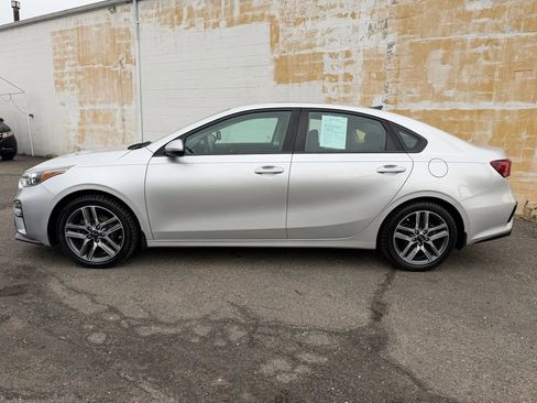 Used 2019 Kia Forte S image 8