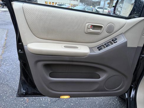 Used 2007 Toyota Highlander 4WD V6 w/ 3rd Row image 26