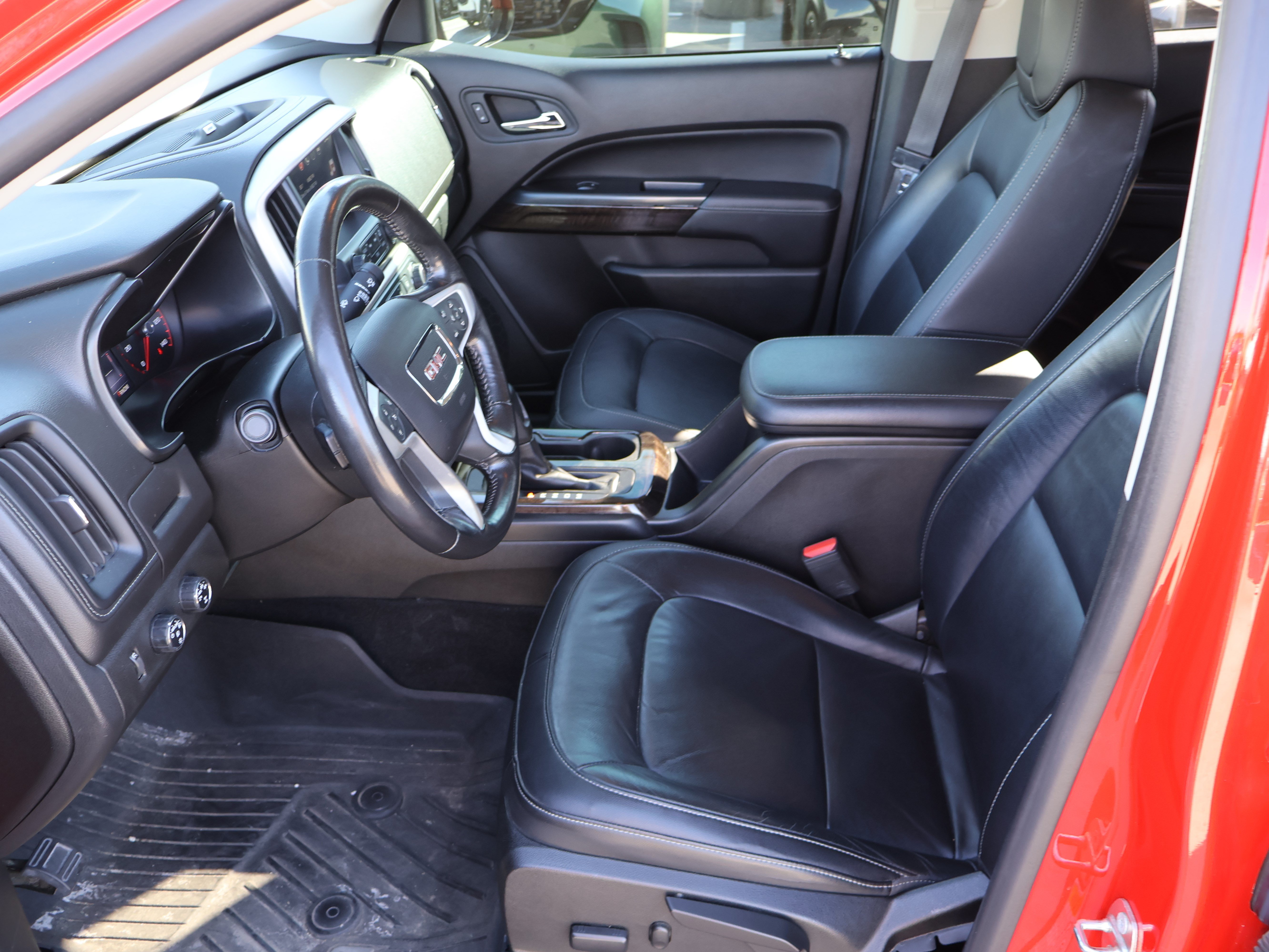 Used 2016 GMC Canyon SLT w/ Driver Alert Package AWD/4WD image 16