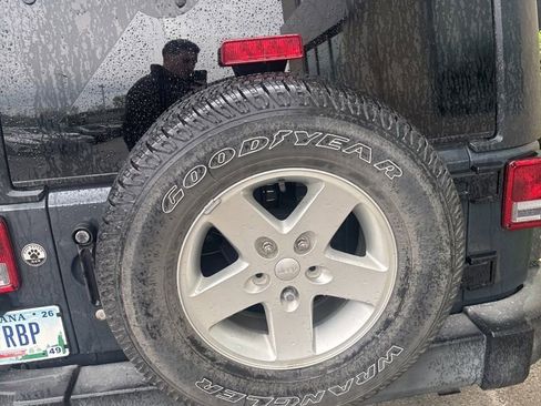 Used 2016 Jeep Wrangler Unlimited Sport w/ Quick Order Package 24S AWD/4WD image 7