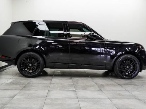 Used 2024 Land Rover Range Rover SE AWD/4WD image 10
