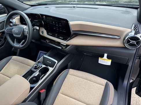 New 2026 Chevrolet Equinox ACTIV FWD image 13
