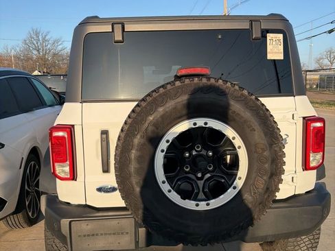 Used 2023 Ford Bronco Big Bend w/ Sasquatch Package image 6