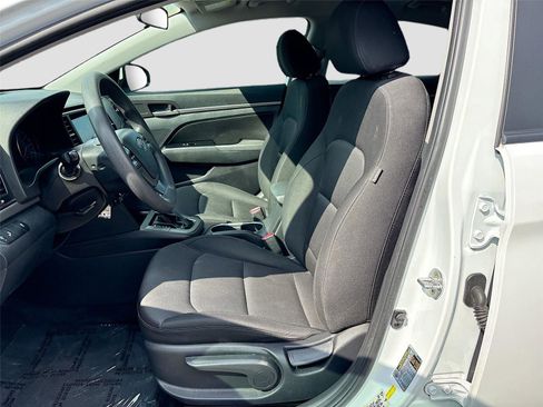 Used 2018 Hyundai Elantra SEL image 19