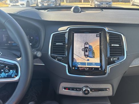 Certified 2023 Volvo XC60 B5 Plus w/ Protection Package Premier image 28