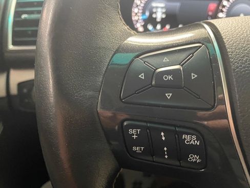 Used 2016 Ford Explorer Platinum image 37