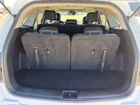 Used 2021 Kia Sorento S w/ Panoramic Sunroof Package image 10