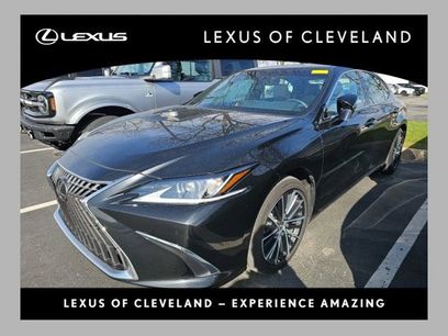 Used 2025 Lexus ES 350 w/ Premium Package