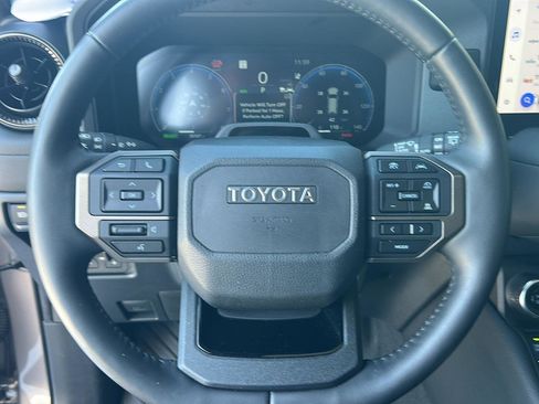 Used 2024 Toyota Land Cruiser image 19