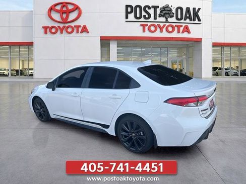 Used 2025 Toyota Corolla SE FWD image 5