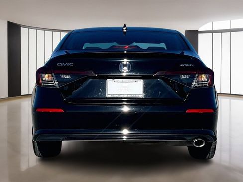Used 2025 Honda Civic Sport image 4